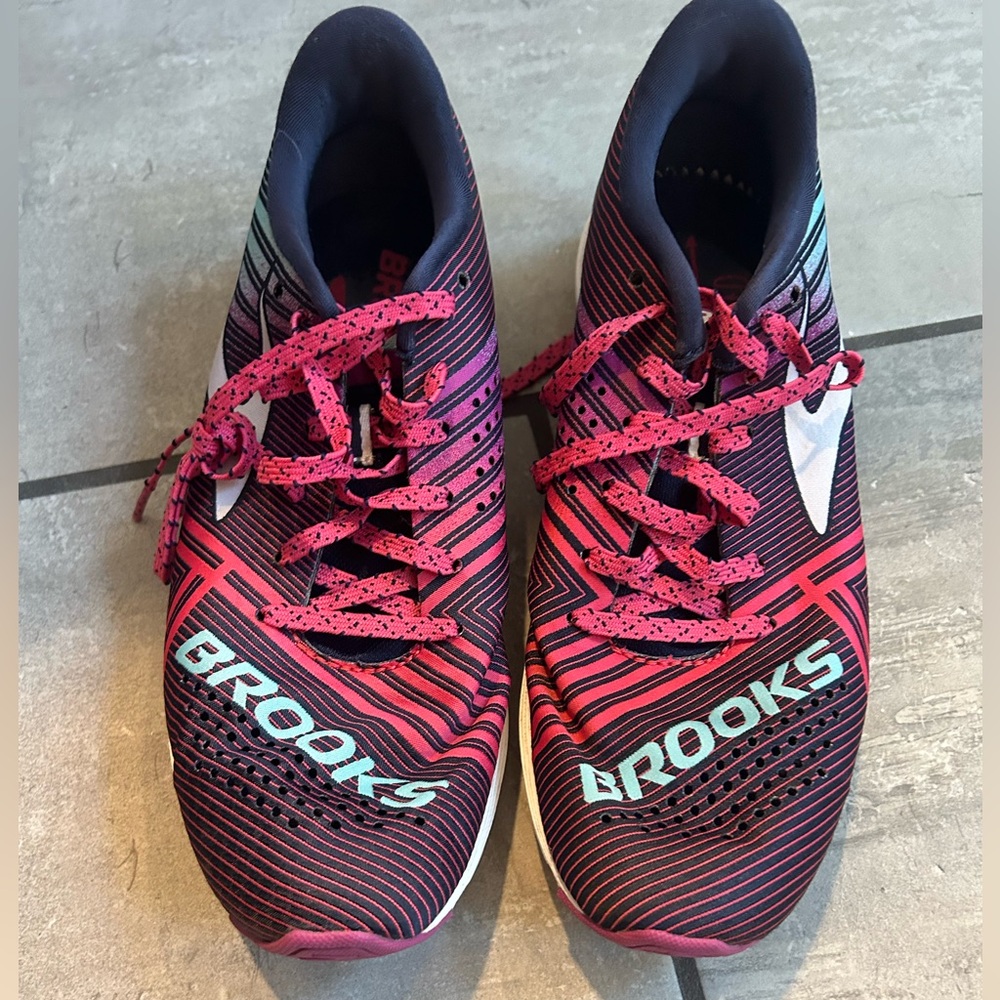 Brooks Hyperion